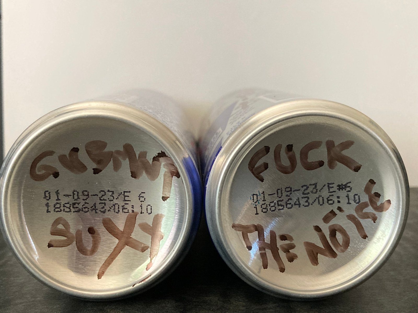MaxOsiris Redbull Art (2 Can Set)
